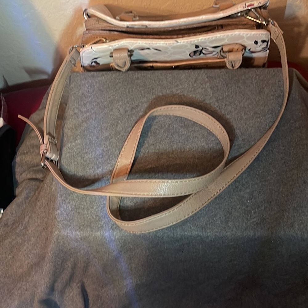 Nine West Handbag Floral - Picture 8 of 8